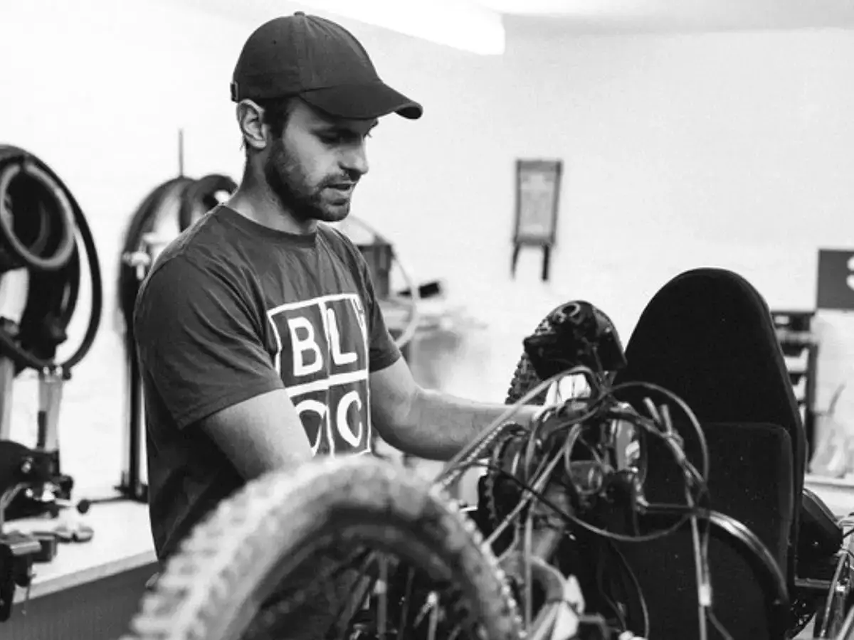 Equipment Servicing 1 Experience 36